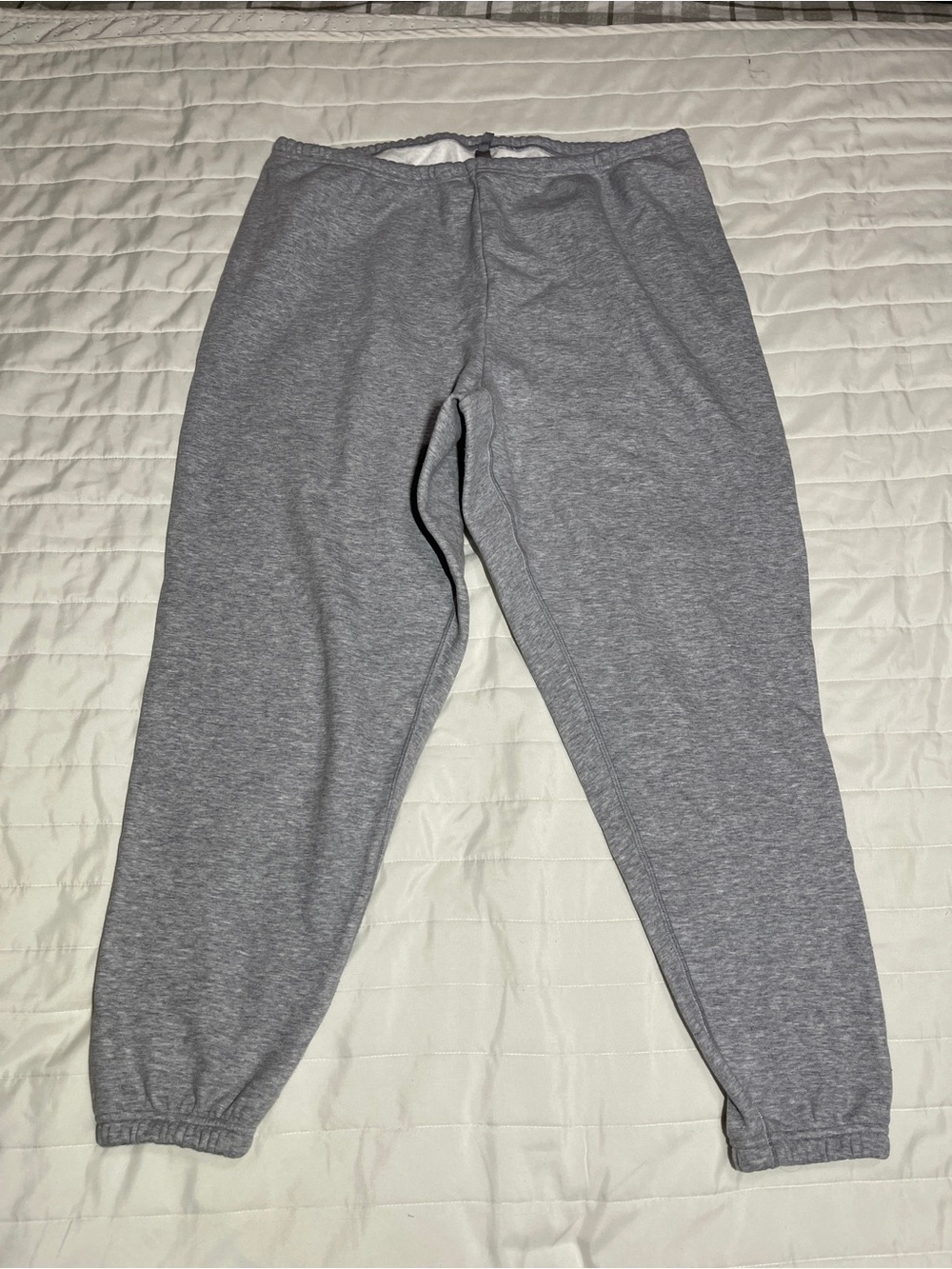 SKIMS Heather Gray Drawstring Jogger Sweatpants